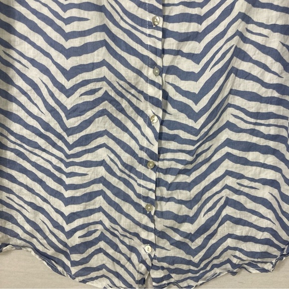 Tahari Blue White 100% Linen Rolled Tab Button Down size 1X - Picture 4 of 11